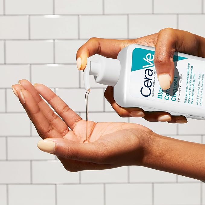 CeraVe Blemish Control Cleanser with 2% Salicylic Acid and Niacinamide for Blemish-Prone Skin - 236ml - Image 2